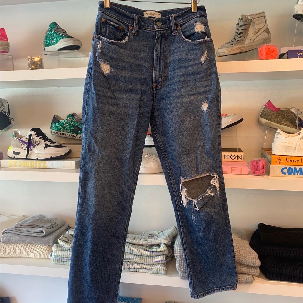 Abercrombie & Fitch The Ankle Straight Ultra High Rise curve love short